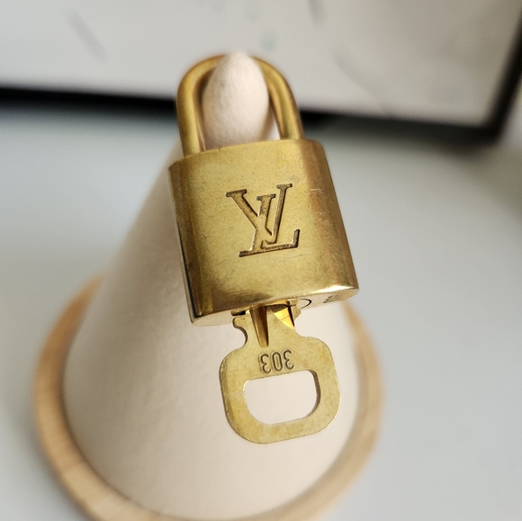 Louis Vuitton Gold Padlock with Key #303 - Picture 1 of 3